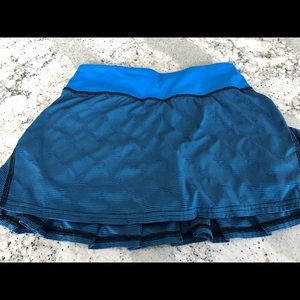 Lululemon Pace settler skirt size 2